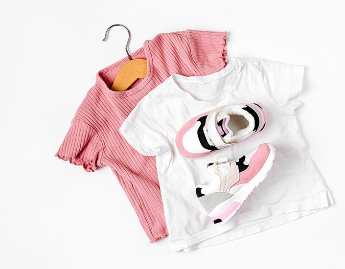 OSSS BabyShop - Gitl T-shirt and Sneakers